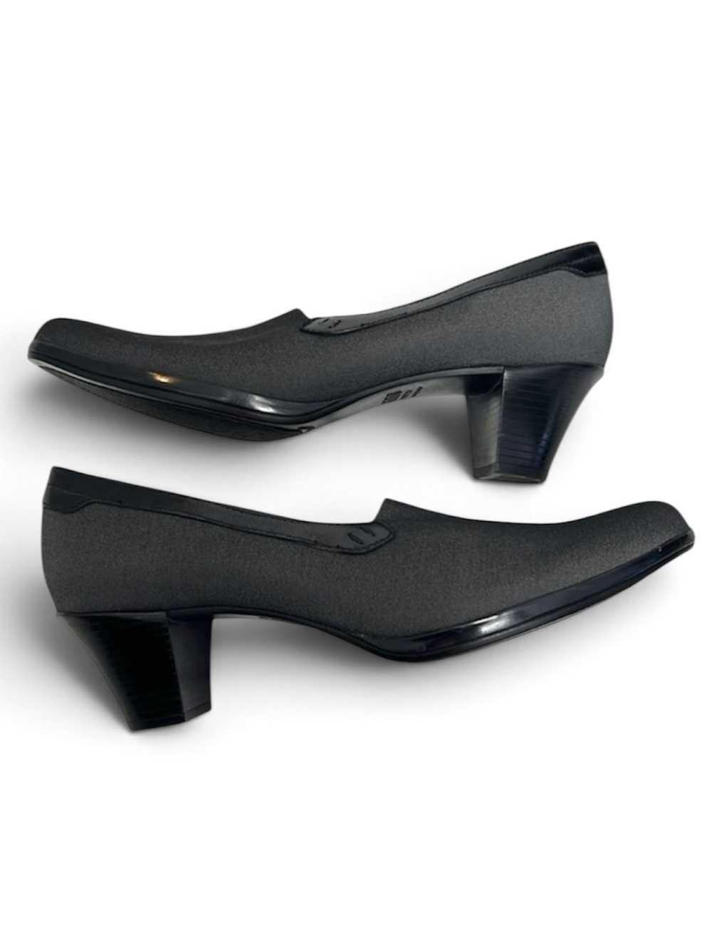NWOB Munro Dark Gray & Black Low Heels Size 8.5 SS Narrow Comfort Dress Shoes
